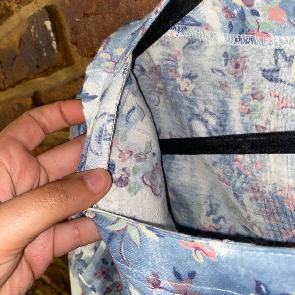 NWT Stefano Blue Floral Short Sleeve Button Down Top Shoulder Pads Size 22/24W - Picture 6 of 7